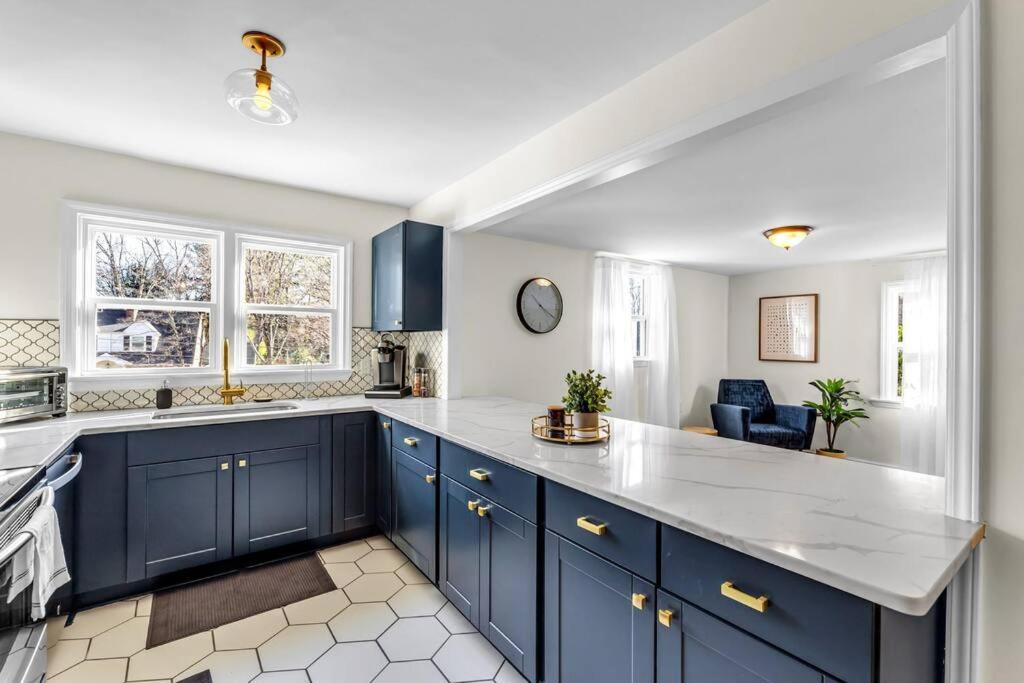 Fully Renovated 4 Bed Buena Vista House Near Wfu Villa Winston-Salem Exteriör bild
