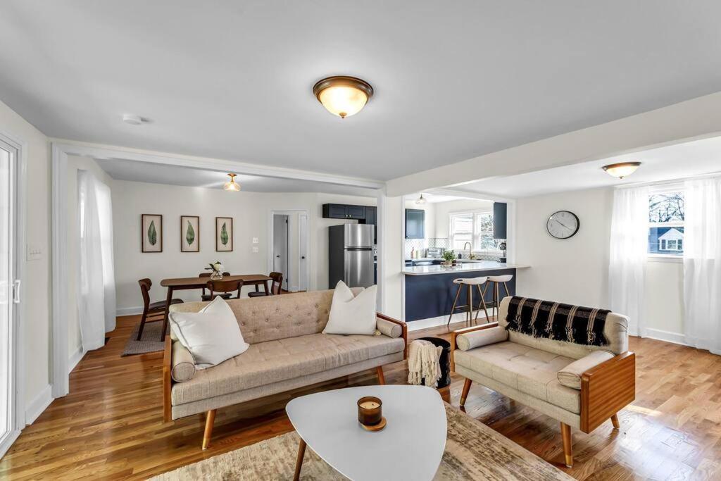Fully Renovated 4 Bed Buena Vista House Near Wfu Villa Winston-Salem Exteriör bild