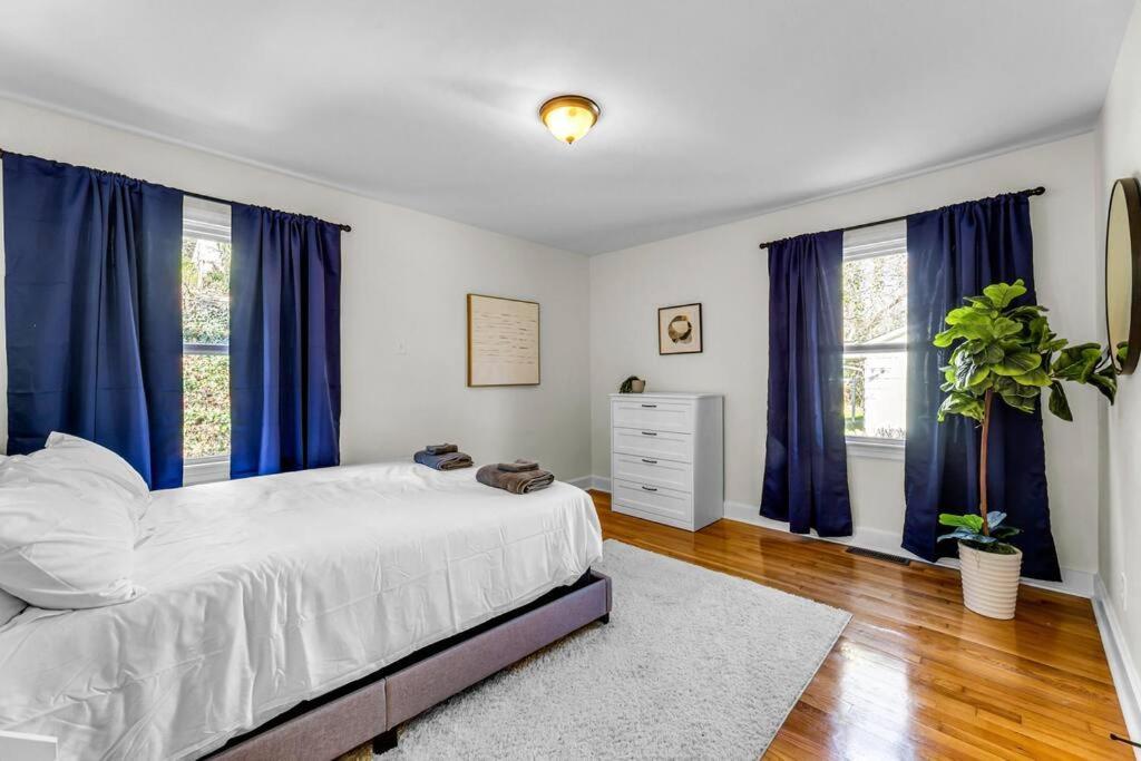 Fully Renovated 4 Bed Buena Vista House Near Wfu Villa Winston-Salem Exteriör bild